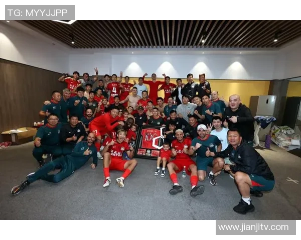 北京足球队灵活性引发热议球迷观点各异争论不断